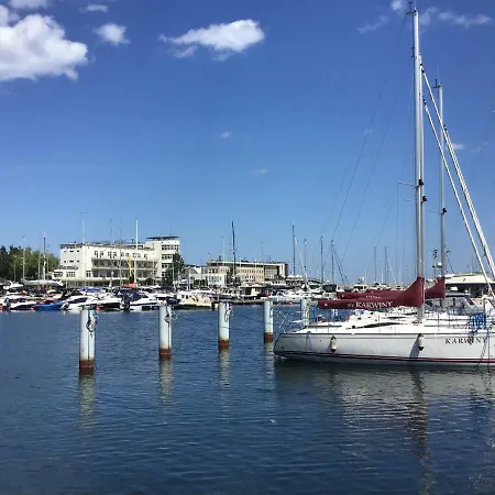 Lägenhet Skwer 13 *