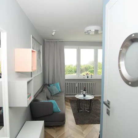 Skwer 13 アパート *